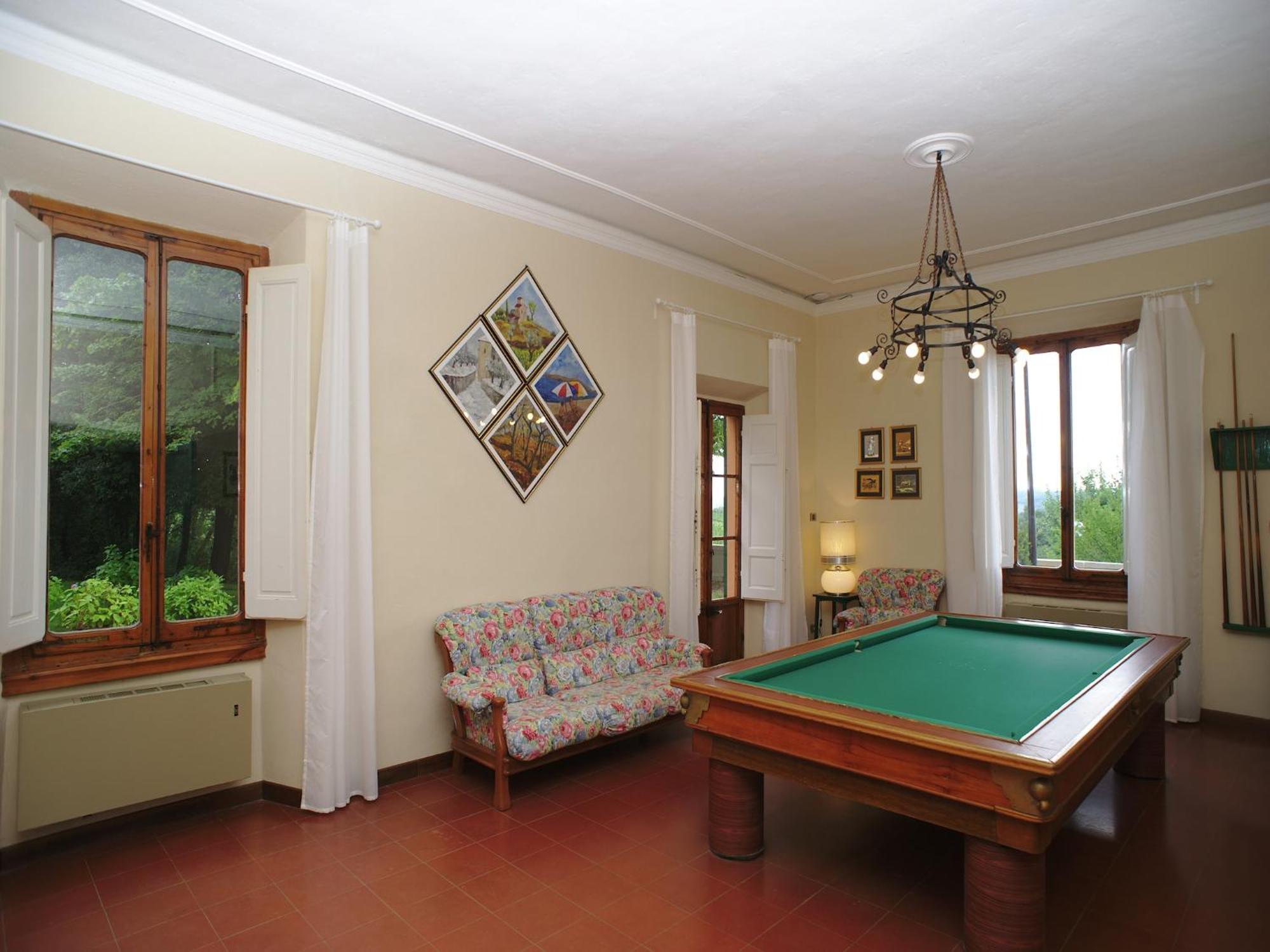 Lovely Holiday Home In Montefiridolfi With Hill View Eksteriør billede