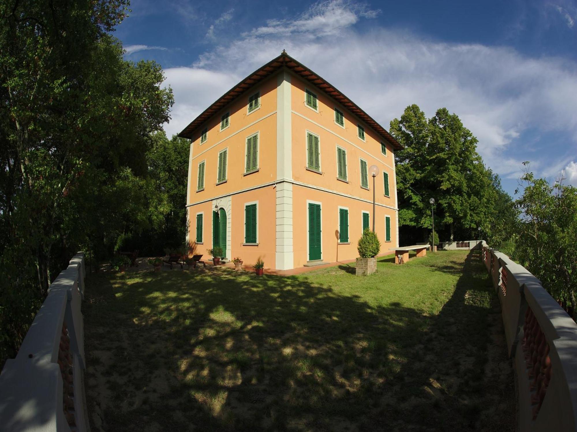 Lovely Holiday Home In Montefiridolfi With Hill View Eksteriør billede