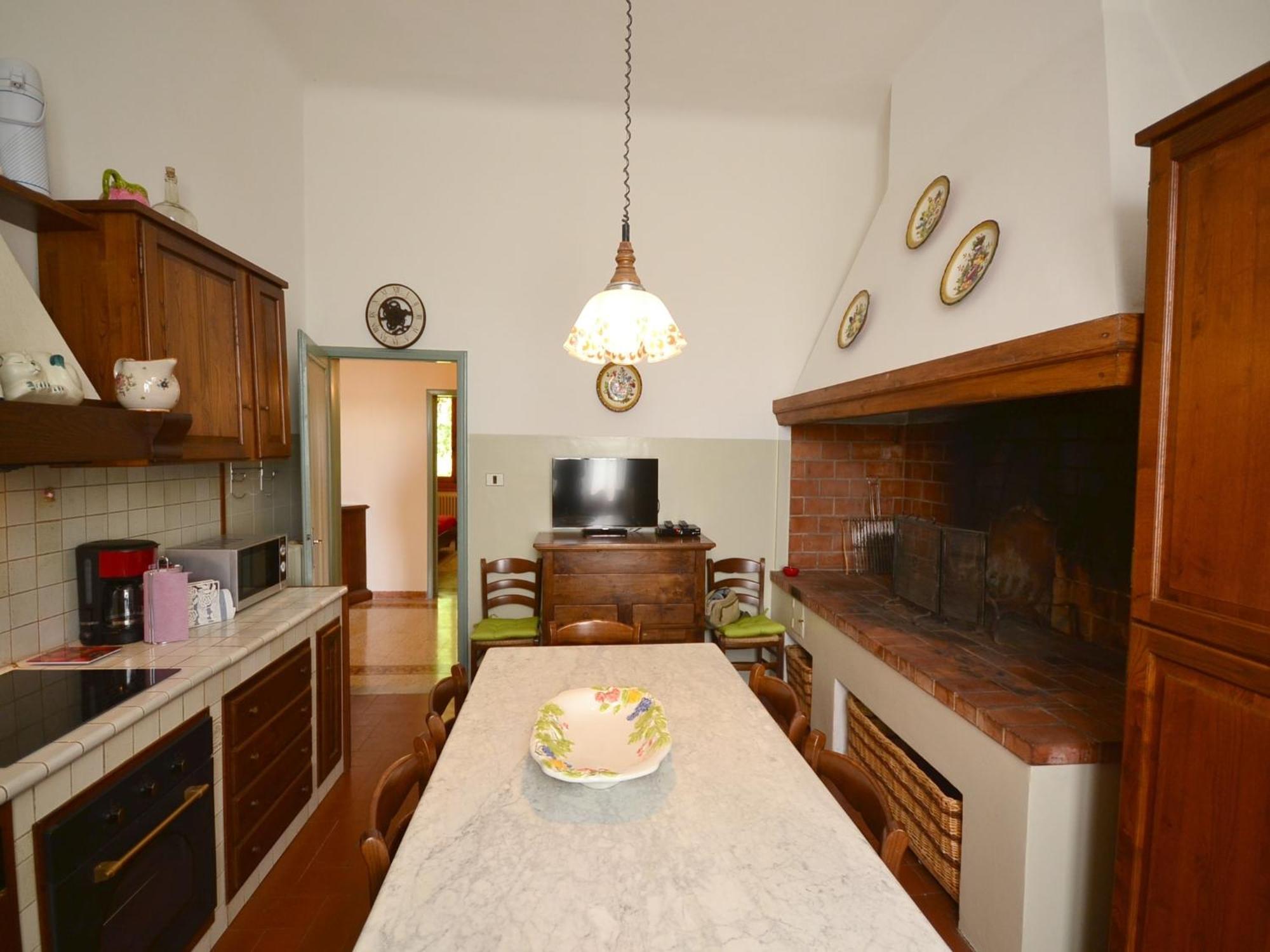 Lovely Holiday Home In Montefiridolfi With Hill View Eksteriør billede