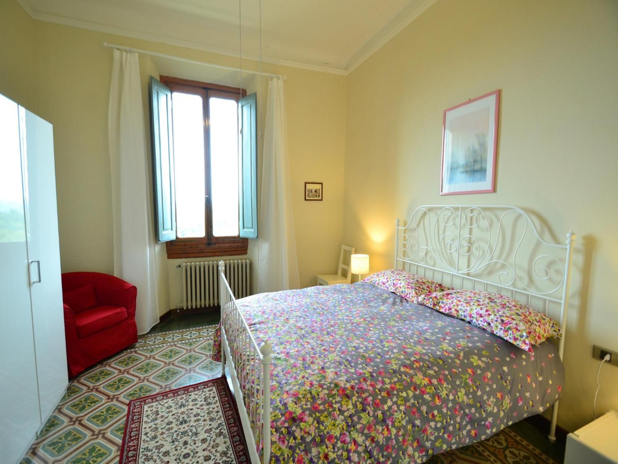 Lovely Holiday Home In Montefiridolfi With Hill View Eksteriør billede